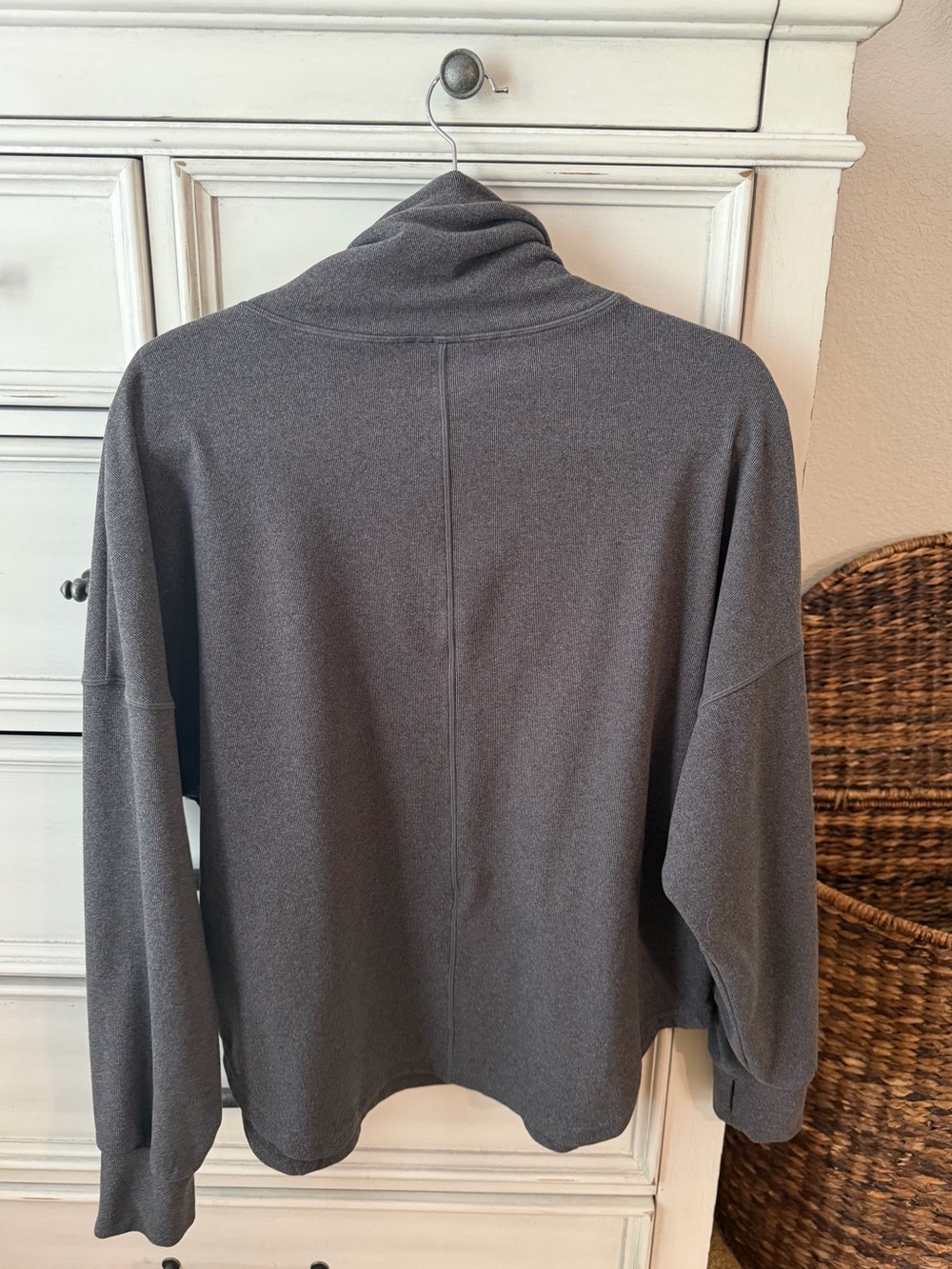 Varley “Rainer” roll neck sweatshirt - Picture 3 of 3